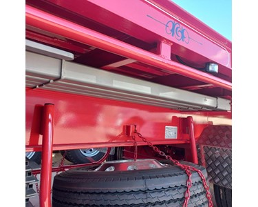 Tri Axle Flat Top Semi Trailer (Bush Master)