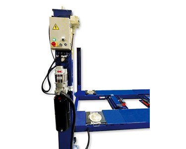 BulletPro - 4 Post Vehicle Hoist 4.2 Ton Lift BulletPro STD6745BL