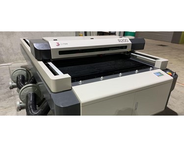 Industrial C02 Laser Machine