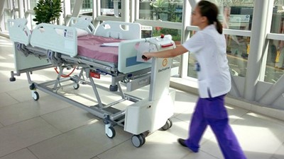 The true cost of pushing beds in hospitals
