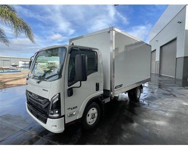Isuzu - NNR 45-150 DT D34 Vanpack Truck