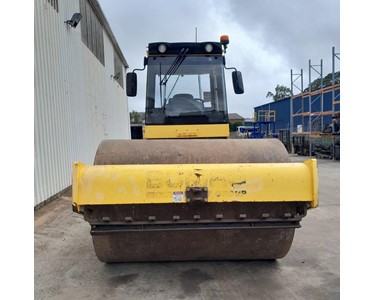 BOMAG - BW211PD-4 Roller