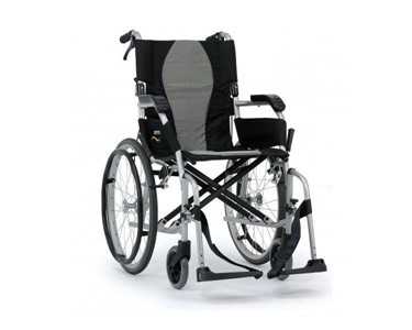 Karma - Ergo Lite Deluxe Wheelchair