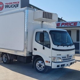 Used Refrigerated Truck | 2010 HINO 300 614 