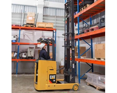 Cat - Stand-on Reach Trucks | 1.0-3.0T