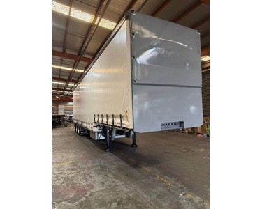 Stonestar - Drop Deck Curtain Side Trailer
