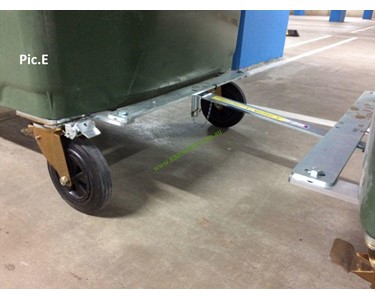 Spacepac Industries - Universal Towing Device For 660 & 1100 Litre Bins | Bin Movers