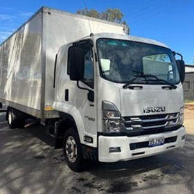 Used Pantech Truck | 2022 ISUZU FRR110-260 