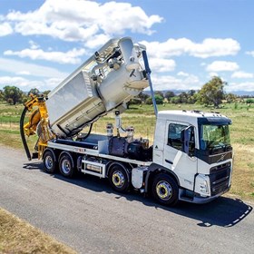 Vacuum Excavator 410Hp | DrainVac 8000