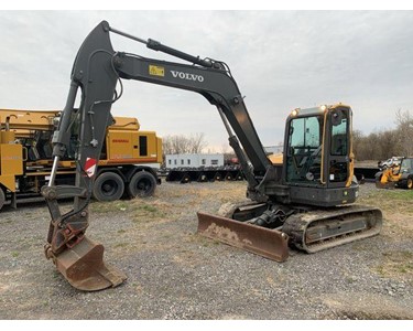 Used Tracked Excavator | Cater Equipment