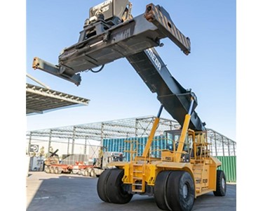 Omega - Used RS65A255T Container Forklift
