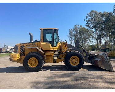 Volvo - Used 2008 Volvo L90F wheel loader
