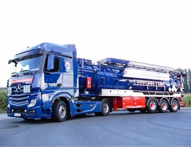 Suction semi trailer