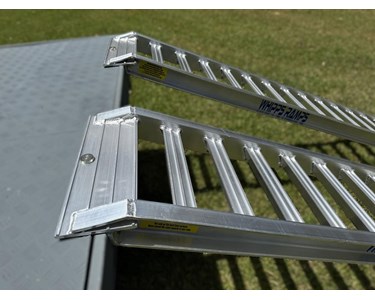 Whipps Ramps - 3.5 tonne loading ramps - 3.3m Aluminium Excavator & Machinery Ramps