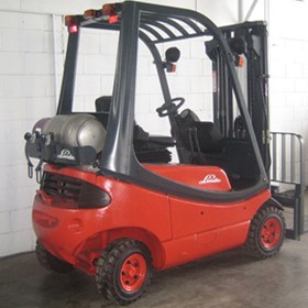 Linde H16T - 1.6 Tonne Container Mast Forklift