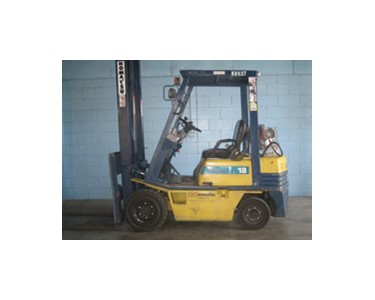 Komatsu FG18T - Komatsu 1.8 Tonne Forklift