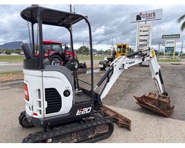 Bobcat - Zero-Tail Excavator | E20