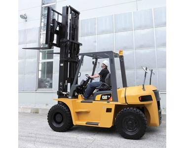Cat - Diesel Forklift | 7-10 Tonne