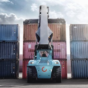 Heavy-duty Container Reach Stacker