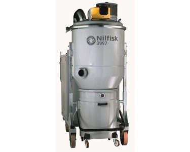 Nilfisk - Industrial Vacuum Cleaner | 3 Phase | 3997 CFM 
