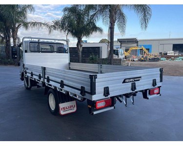 Isuzu - Tray Truck | N Series NLR 45-150 DT D34 Traypack