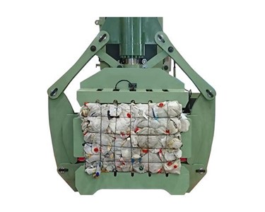 Waste Initiatives - Automatic Horizontal Baler | CL Series