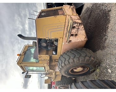 Mid-Size Construction Wheel Loader | Case 621B