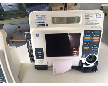 Lifepak - Defibrillator Monitor | 12 Monitor 