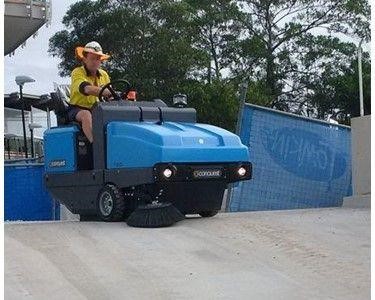 Conquest - Electric Ride-On Industrial Sweeper | RENT, HIRE or BUY | PB160E 