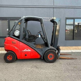 LPG Forklift 3000kg With 4655mm Two Stage Mast & Sideshift
