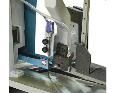 IMET - Automatic double column bandsaws with CNC control – KTECH 652