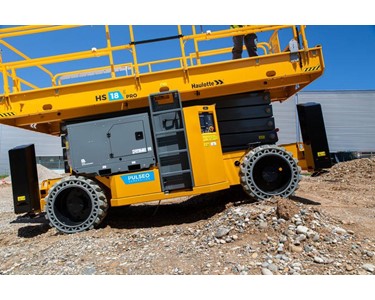 Rough Terrain Scissor Lift | HS18 E