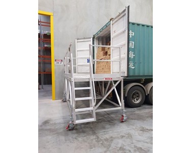 Mobile Access Platform | Portable Container Unloading Platform