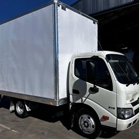 Used Pantech Truck 2018 300 SERIES 616