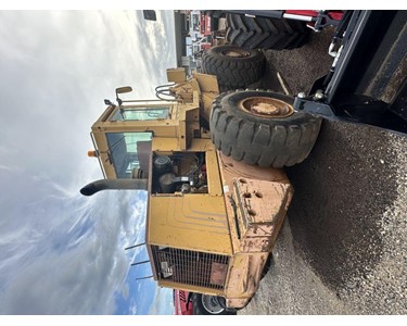 Mid-Size Construction Wheel Loader | Case 621B