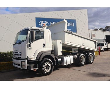Isuzu - Used Tipper Truck FXY 2012 