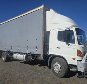 Used Curtainsider Truck | 2007 GH