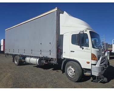 Hino - Used Curtainsider Truck | 2007 GH