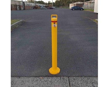 Bollard Removable 90mm Surface Mount | B90-SM-REM-Y