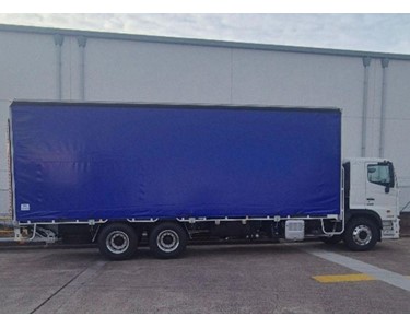 Hino - FR2632 14-Pallet Curtainsider Truck