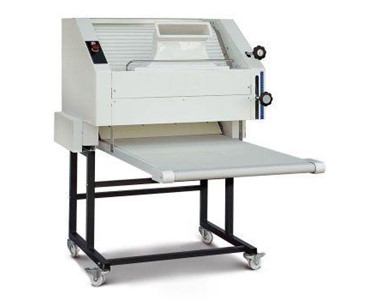 Macpan Baguette Moulder