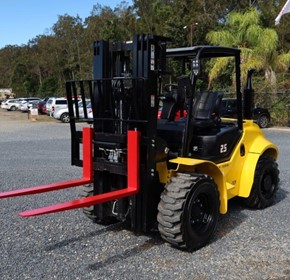 Diesel Forklift | 2.5T 4WD