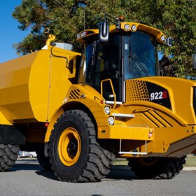 922G 4x4 Articulated Water Cart