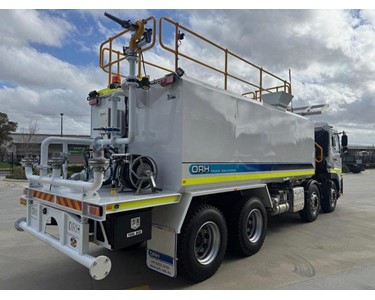 CG 30 360 Water Truck 8x4 20,000L