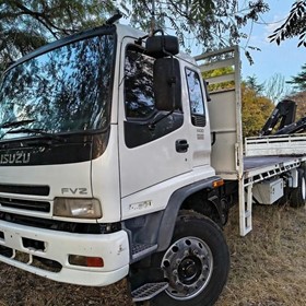 FVZ1400 6x4 Crane Truck with Hiab Crane and Steel Tray