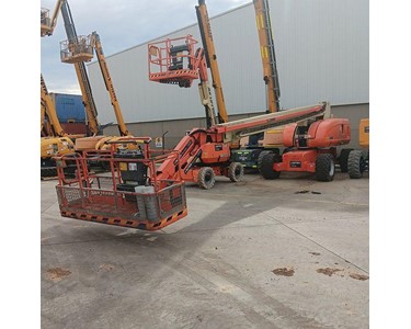 JLG - Used JLG 60ft Straight Boom lift - 860SJ
