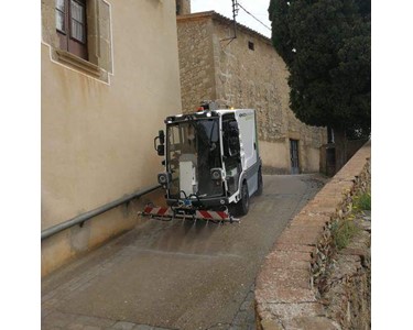 EcoTeq - Electric Pavement High-Pressure Street Washer | EcoWash 2000