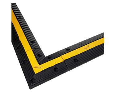 Enforcer Group - Rubber Floor Bunding (Black and Safety Yellow)