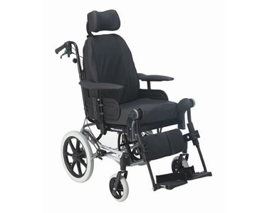 Invacare - Transit Manual Wheelchairs | Rea™ Azalea Assist
