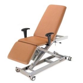 Podiatry Chair with Castors 610W | LynX 